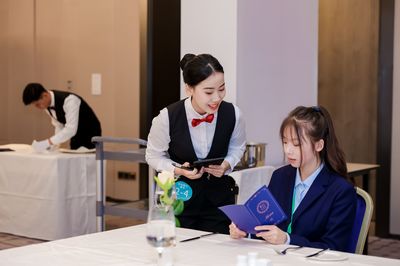 南宁职业技术学院学子荣获2023年全国职业院校技能大赛 “酒店服务”赛项团体二等奖