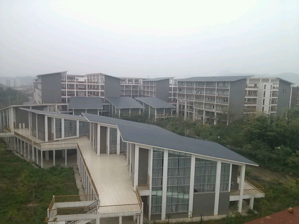 南宁职业技术学院校园风景